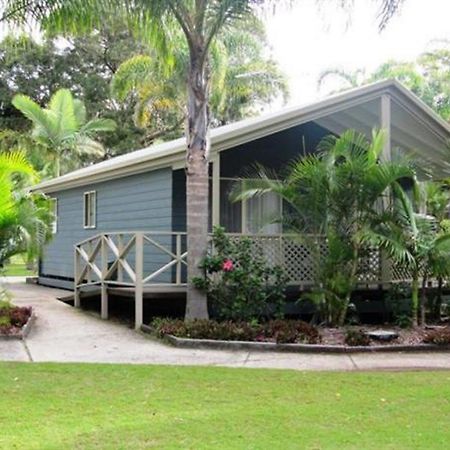 Nrma Blue Dolphin Yamba Holiday Resort Exterior photo